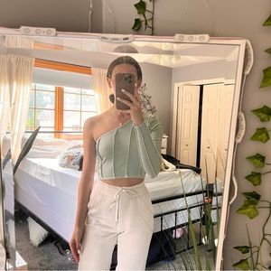 one shoulder top